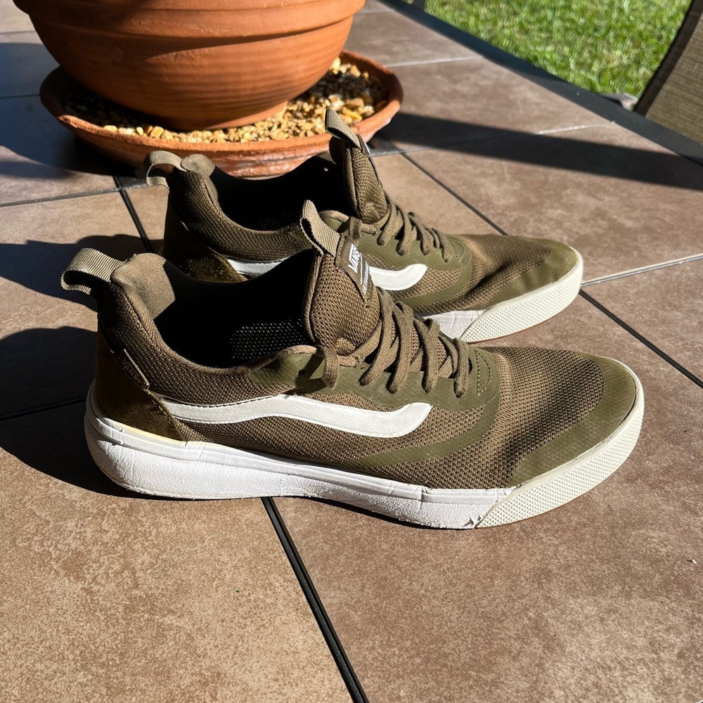 Vans UltraRange Rapidweld